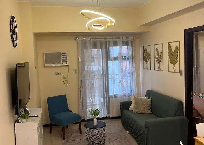 Radiance Bay Luxe Lounge